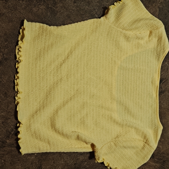 Lush Yellow Textured Crop Top - Picture 5 of 6